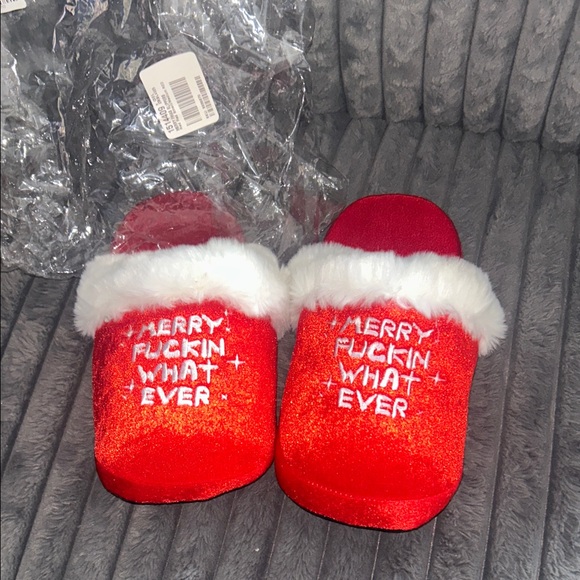 BNIP DOLLS KILL Merry F-ing What Ever Slippers White Fur Trim Sm/Med - Picture 1 of 5